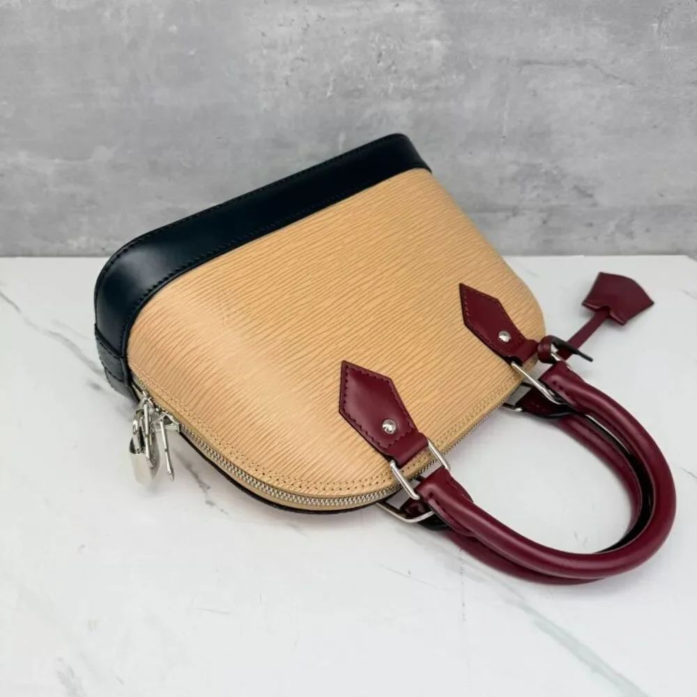 Louis Vuitton Women Pre-Loved Bag Very Good Condition